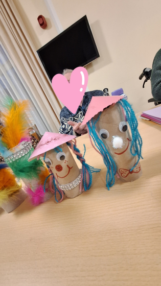 Paracelsushof - Faschingsbasteln (1)